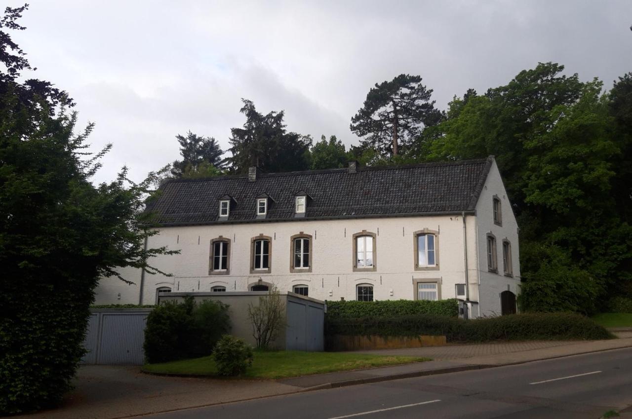 Pension Altes Rathaus Aachen Bagian luar foto